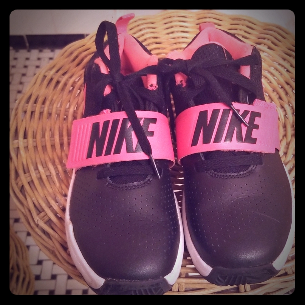 Girls Nike Shoes